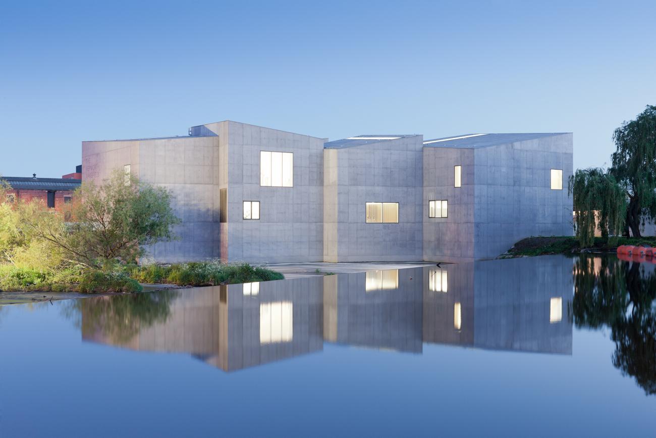 Leia mais sobre o artigo Sir David Alan Chipperfield CH Receives the 2023 Pritzker Architecture Prize