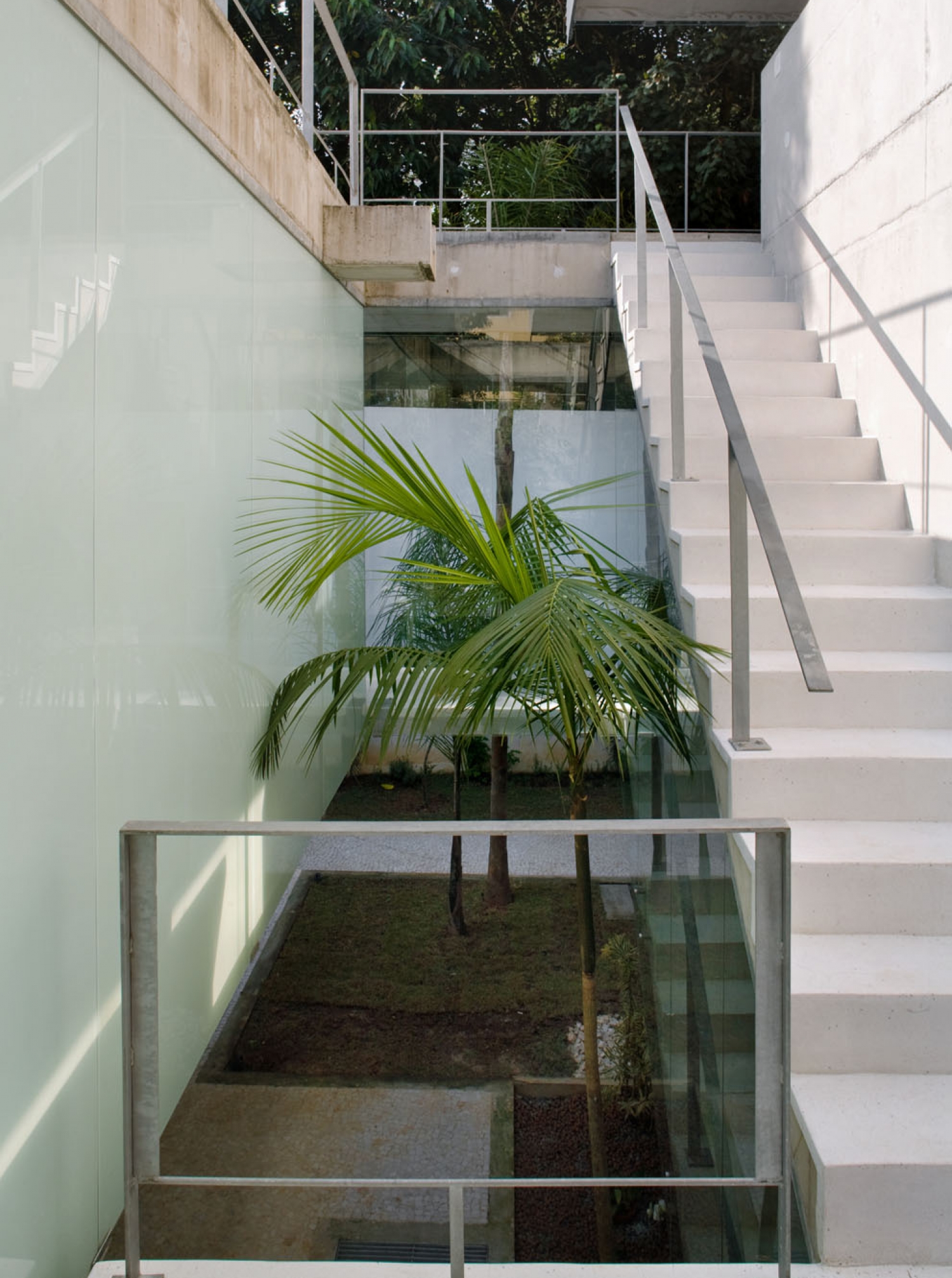 House in Carapicuiba [Photo 15 by Nelson Kon]