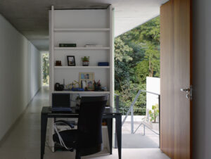 House in Carapicuiba [Photo 17 by Nelson Kon]